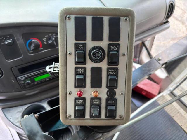 2008 Ford E-450 Cutaway XL