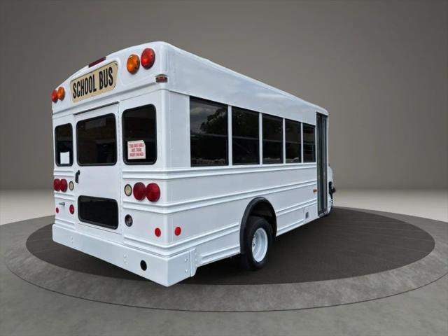 2008 Ford E-450 Cutaway XL