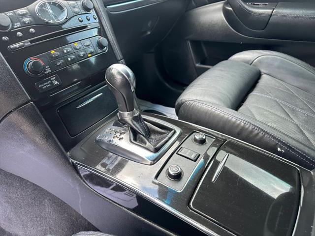 2017 INFINITI QX70 3.7