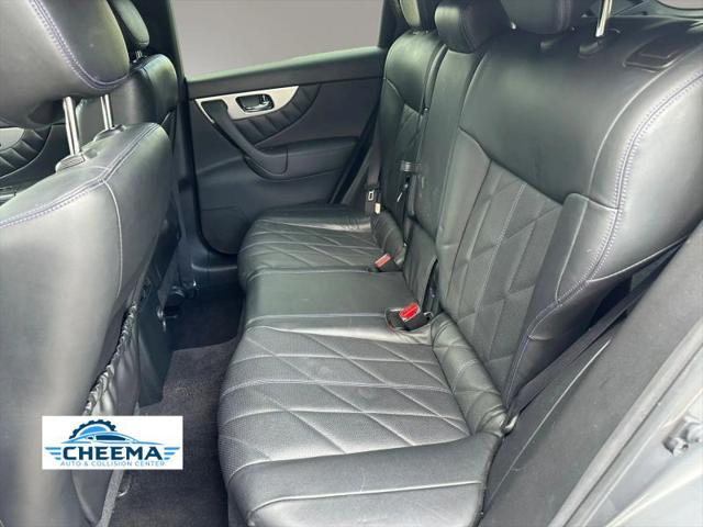2017 INFINITI QX70 3.7
