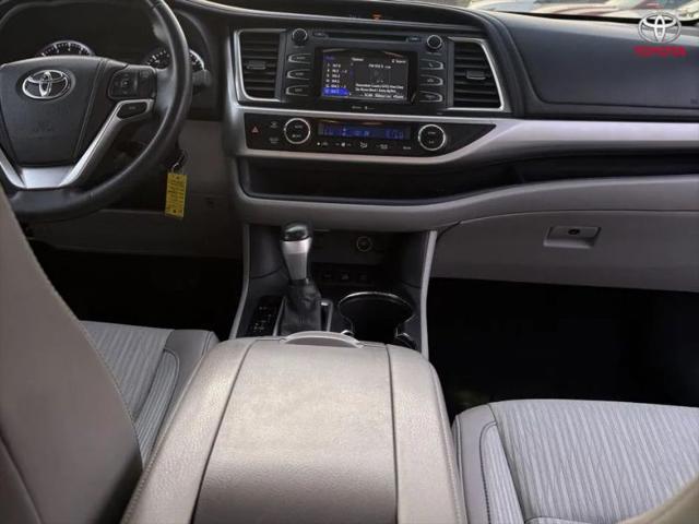 2015 Toyota Highlander LE Plus V6
