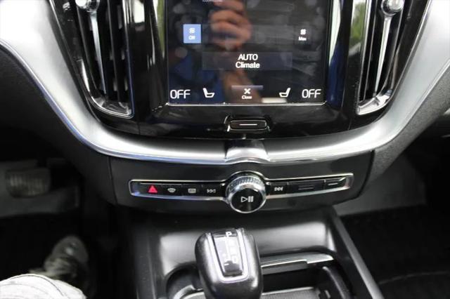 2018 Volvo XC60 T5 Momentum
