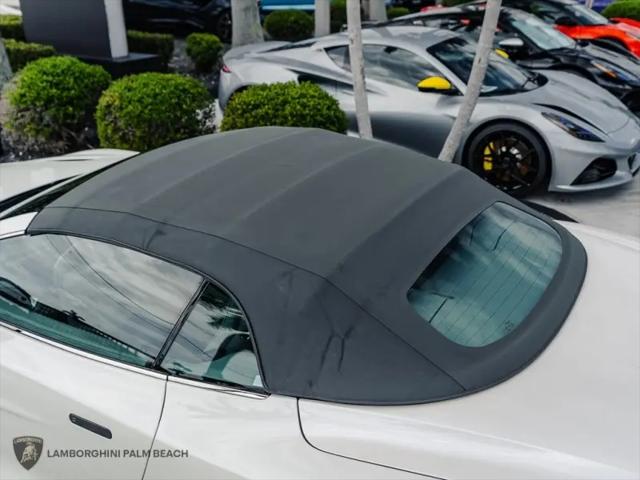 2014 Aston Martin Vanquish Volante
