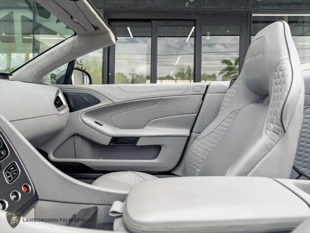 2014 Aston Martin Vanquish Volante