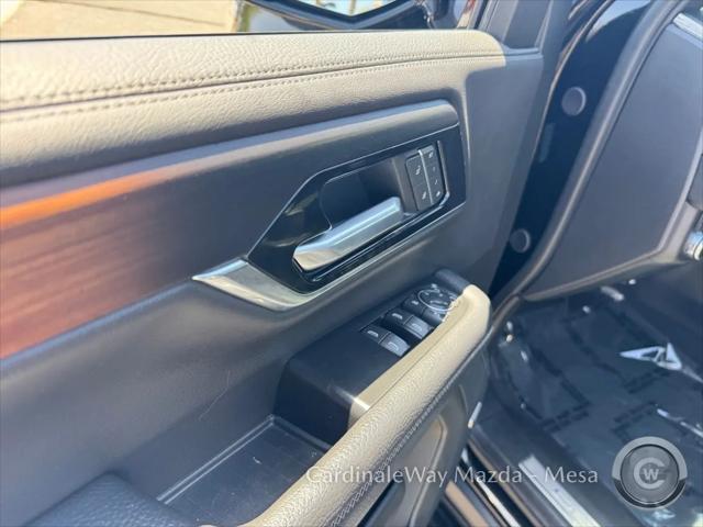 2025 GMC Yukon XL 4WD Denali
