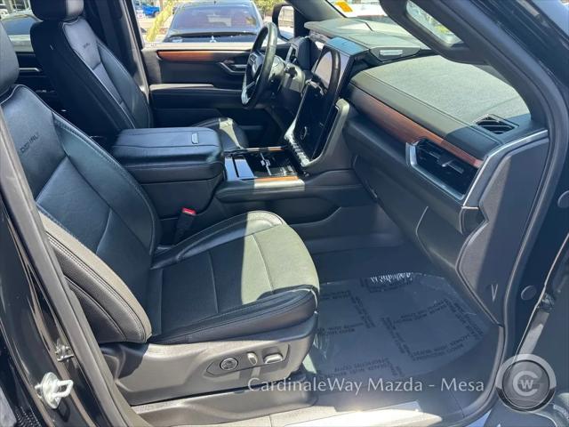 2025 GMC Yukon XL 4WD Denali