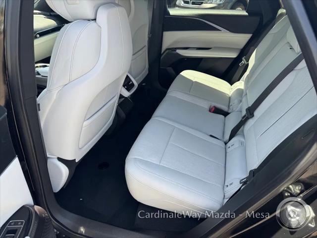 2024 Cadillac iQ Sport w/1SF