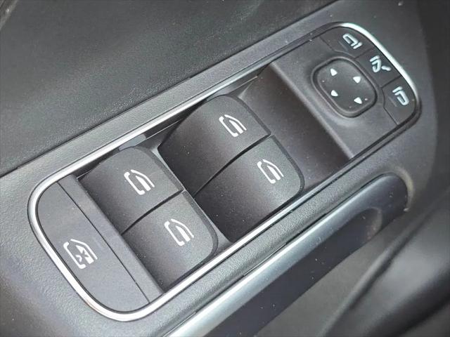 2026 Mercedes-Benz GLB 4MATIC