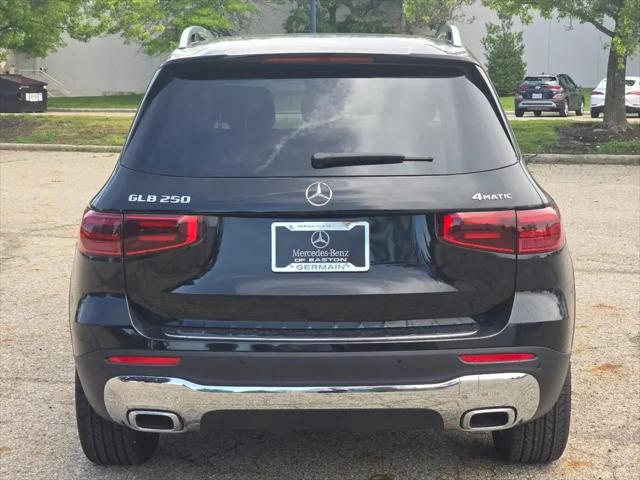 2026 Mercedes-Benz GLB 4MATIC