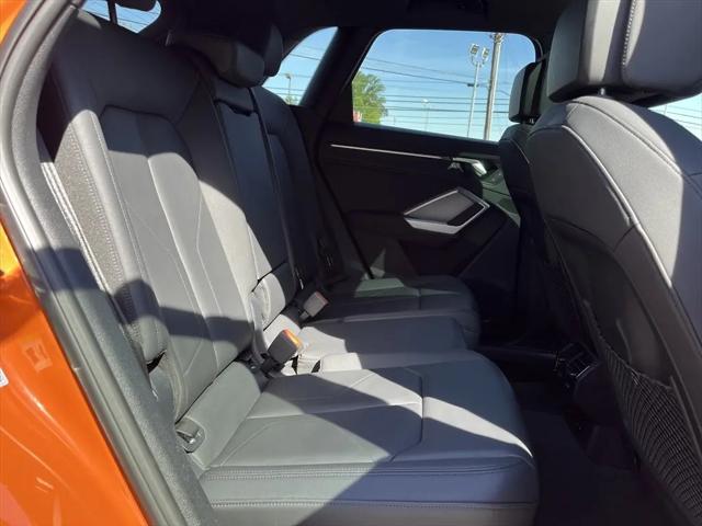 2025 Audi Q3 Premium 45 TFSI S line quattro Tiptronic