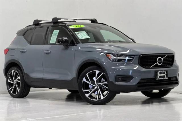 2021 Volvo XC40 T5 R-Design