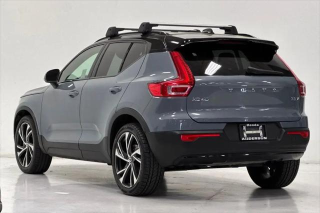 2021 Volvo XC40 T5 R-Design