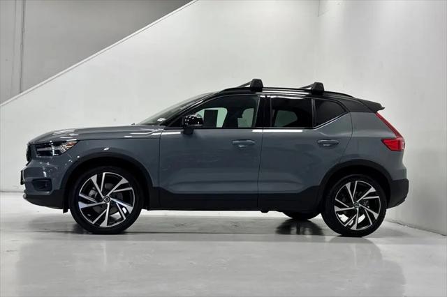 2021 Volvo XC40 T5 R-Design