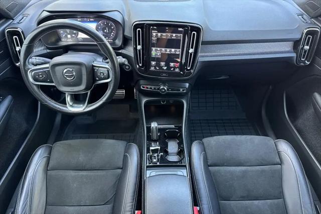 2021 Volvo XC40 T5 R-Design