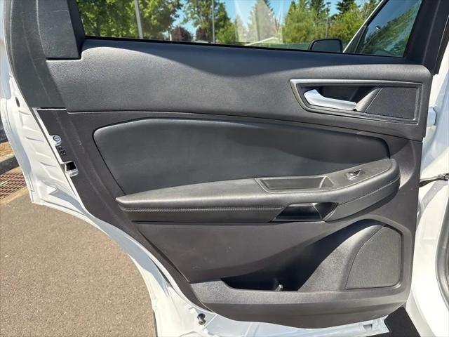 2021 Ford Edge SE