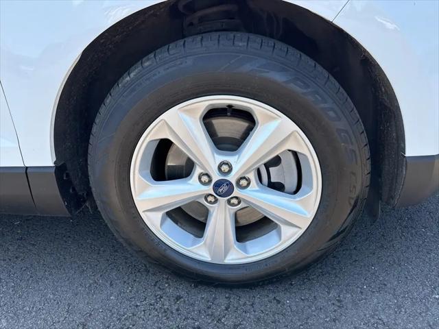 2021 Ford Edge SE