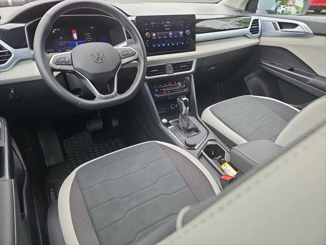 2025 Volkswagen Taos 1.5T SE