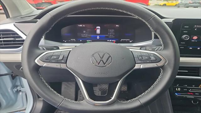 2025 Volkswagen Taos 1.5T SE