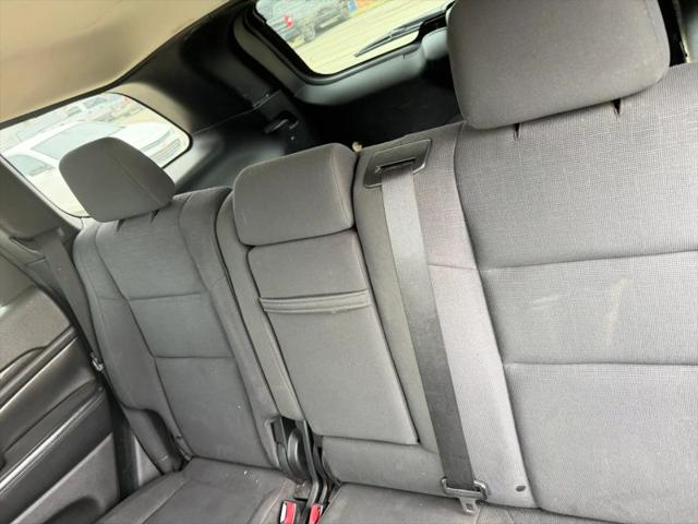 2019 Ram 1500 Classic SLT Crew Cab 4x4 6'4" Box