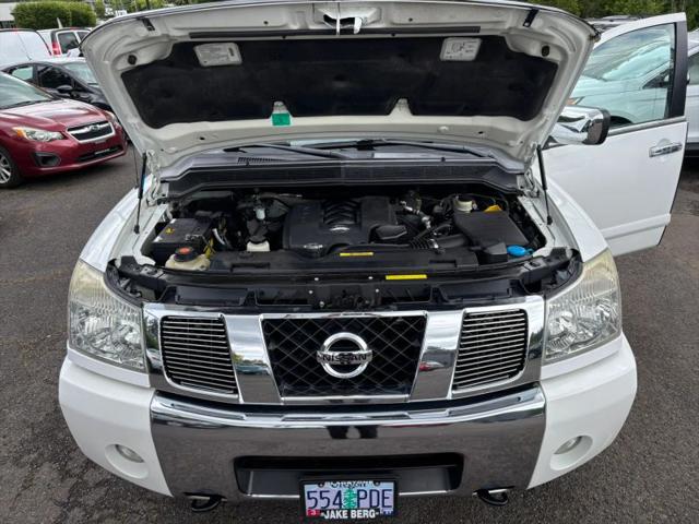 2004 Nissan Titan LE