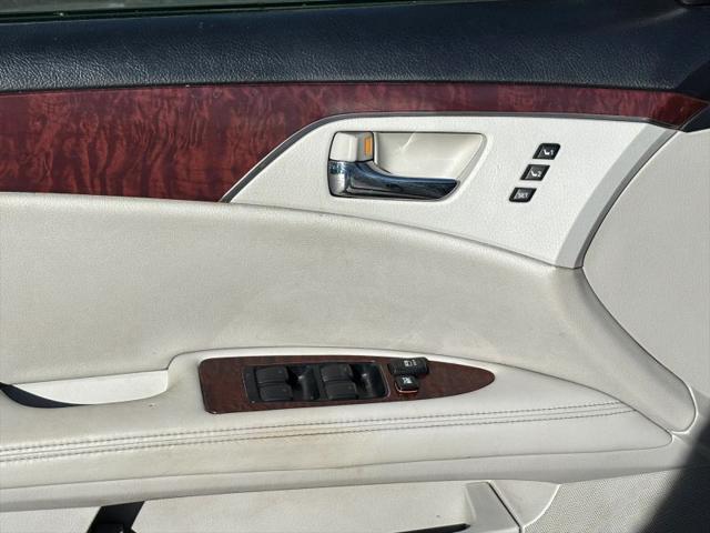 2011 Toyota Avalon Limited