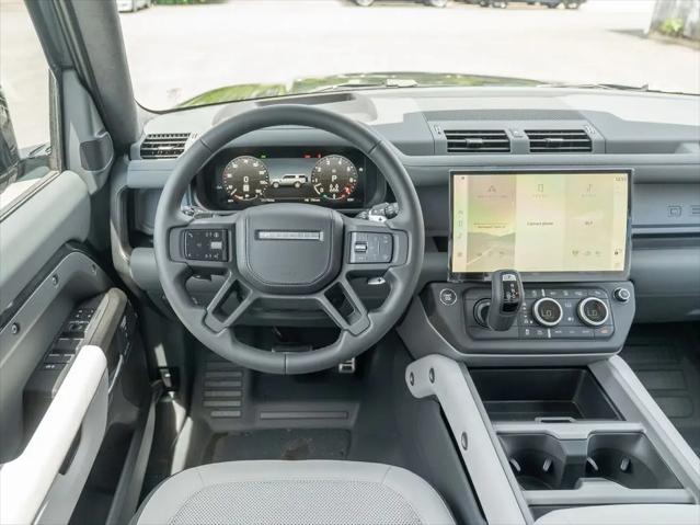2026 Land Rover Defender P500 V8