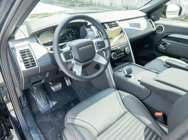 2026 Land Rover Discovery Gemini Edition