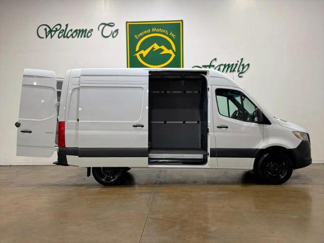 2025 Mercedes-Benz Sprinter 2500 Standard Roof 4-Cyl Diesel
