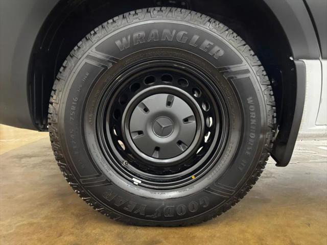 2025 Mercedes-Benz Sprinter 2500 Standard Roof 4-Cyl Diesel