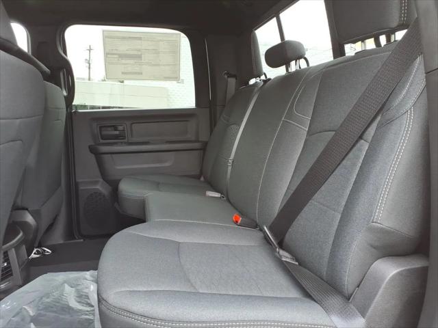 2026 Ram 2500 Black Express Crew Cab 4x4 8" Box