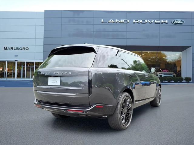 2026 Land Rover Range Rover P400 SE 7 Seat