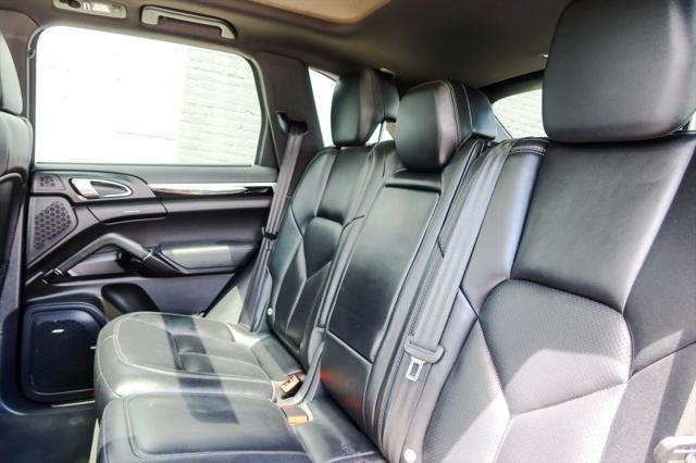 2016 Porsche Cayenne S