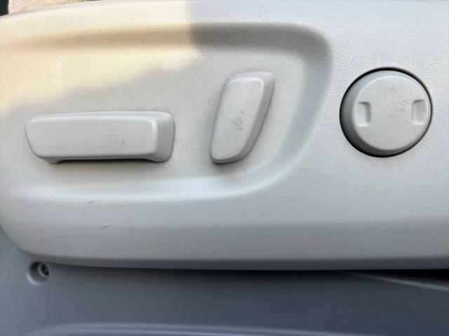 2012 Toyota Sienna LE V6 8 Passenger