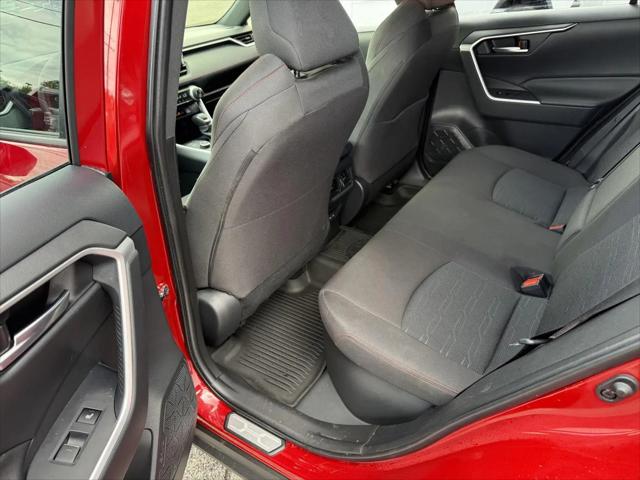 2025 Toyota RAV4 Plug-In Hybrid SE