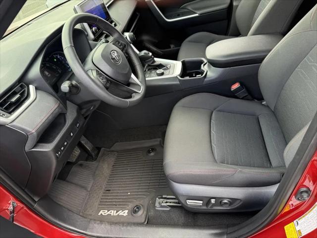 2025 Toyota RAV4 Plug-In Hybrid SE