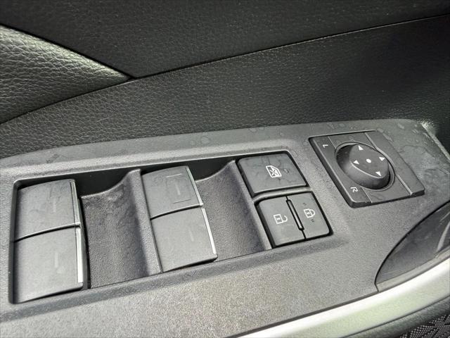 2025 Toyota RAV4 Plug-In Hybrid SE