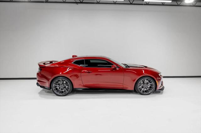 2021 Chevrolet Camaro RWD Coupe ZL1