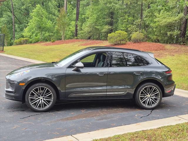 2025 Porsche Macan T