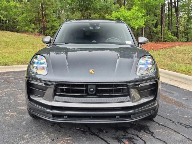 2025 Porsche Macan T