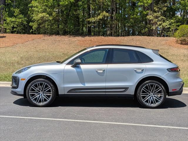 2025 Porsche Macan T