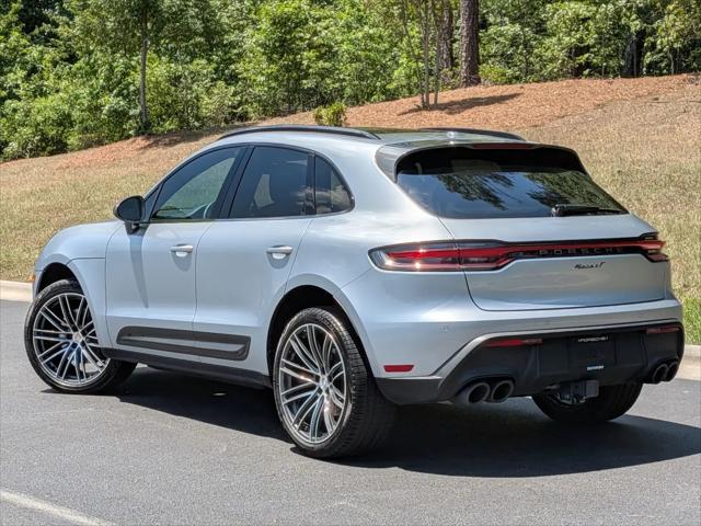 2025 Porsche Macan T