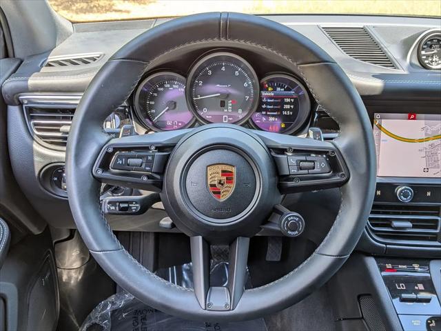 2025 Porsche Macan T