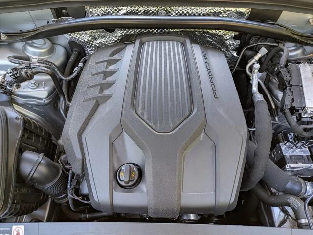 2025 Porsche Macan T