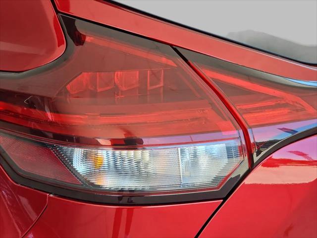 2021 Nissan Kicks SR Xtronic CVT