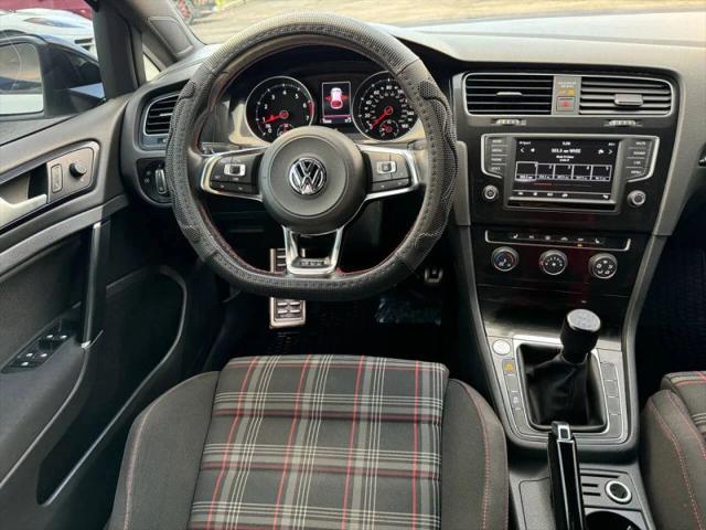 2017 Volkswagen Golf GTI Sport 4-Door
