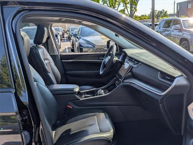 2023 Jeep Grand Cherokee L Limited 4x4