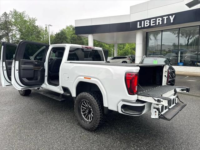 2023 GMC Sierra 2500HD 4WD Crew Cab Standard Bed Denali