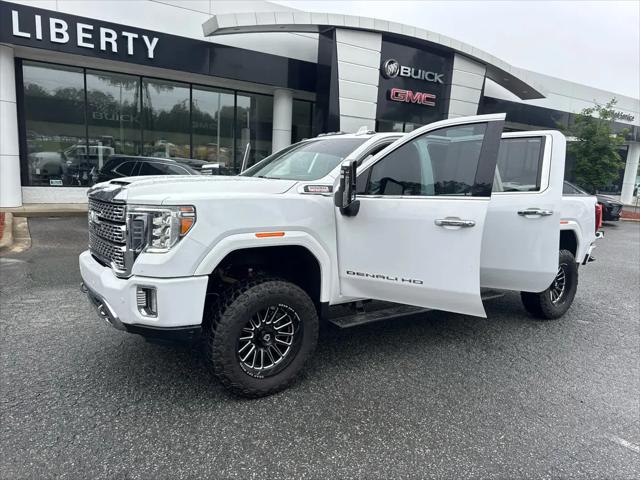 2023 GMC Sierra 2500HD 4WD Crew Cab Standard Bed Denali