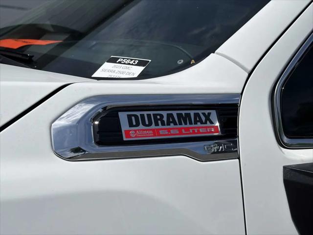 2023 GMC Sierra 2500HD 4WD Crew Cab Standard Bed Denali