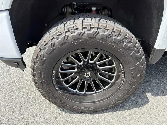 2023 GMC Sierra 2500HD 4WD Crew Cab Standard Bed Denali